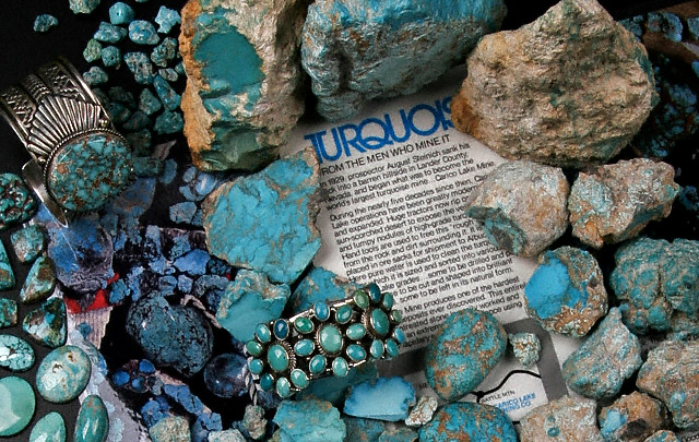 ターコイズの魅力や鉱山について LFC | Lowry Family Collection